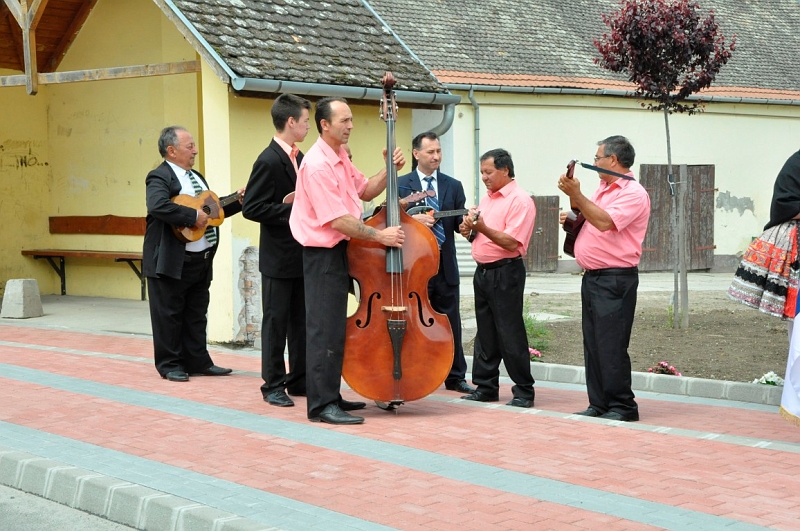 050.JPG